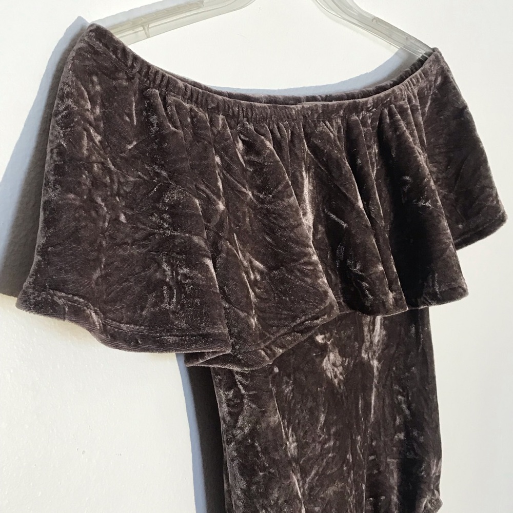 Altar’d State Crushed Velvet Ruffle Body Suit S - Picture 2 of 4